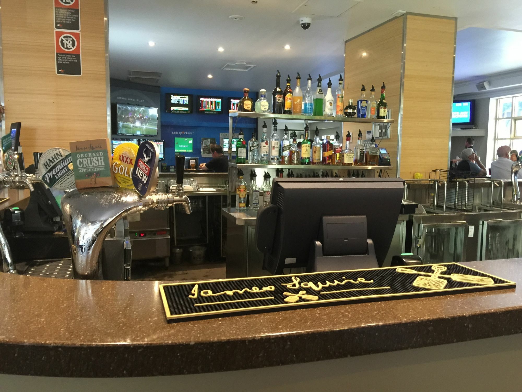 麦夸里港口酒店 外观 照片
